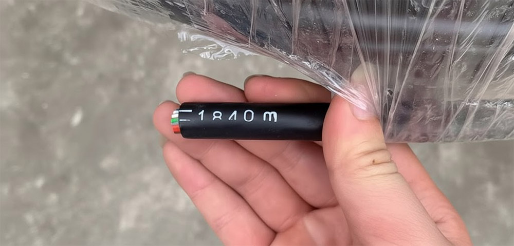 Cáp điện thoại luồn cống 30 đôi được đánh số mét trên dây