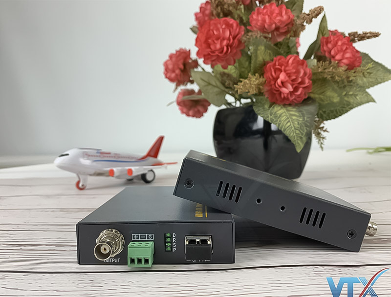 Bộ chuyển đổi video sang quang Upcom HD-SDI0101