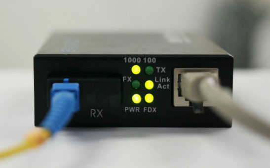 cach kiem tra den tin hieu converter quang