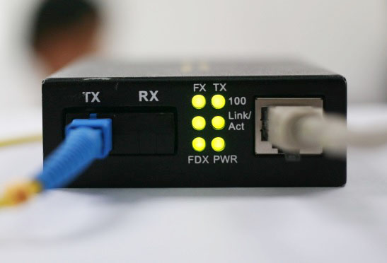 Converter quang có đủ đèn nhưng không có mạng
