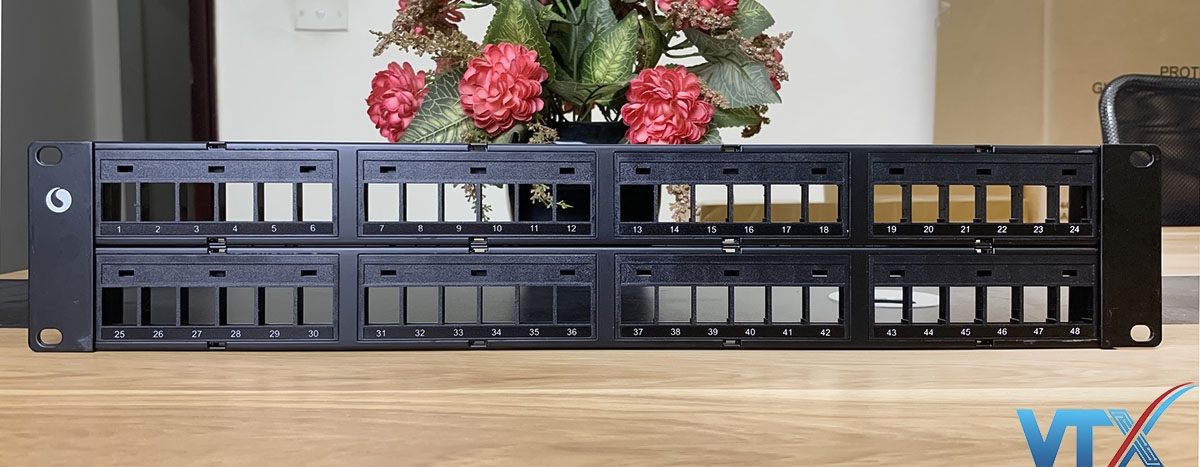 patch-panel-commscope-amp-48-port-cat6-pn-760237041