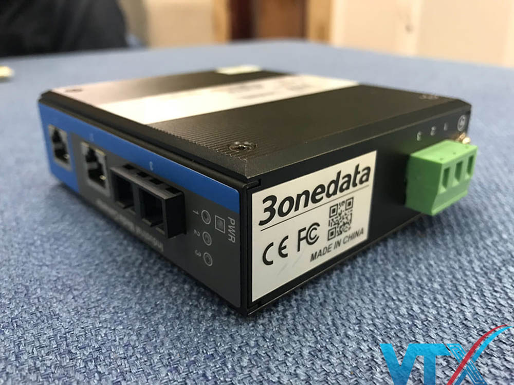Bộ chuyển đổi quang điện công nghiệp 3Onedata IMC102-S