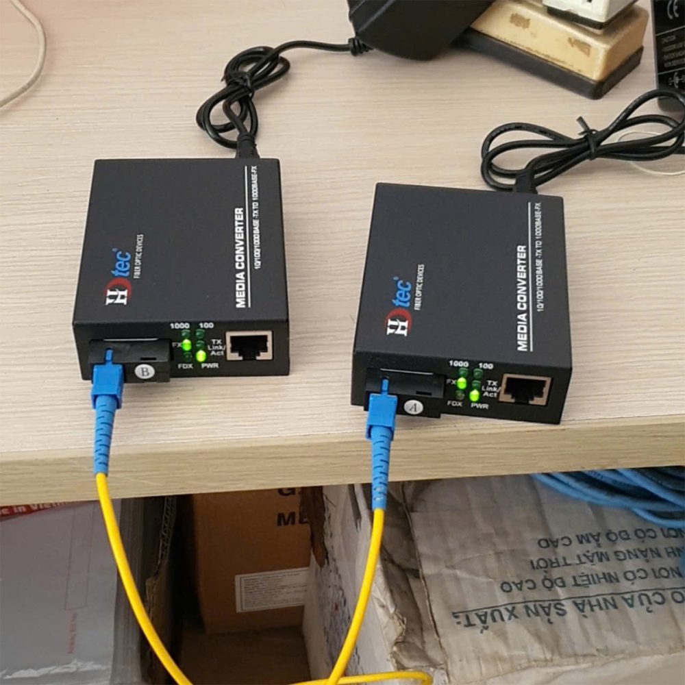 Bộ chuyển đổi quang điện HDTec 100M hoặc 1000M + 1 cổng RJ45 (6)