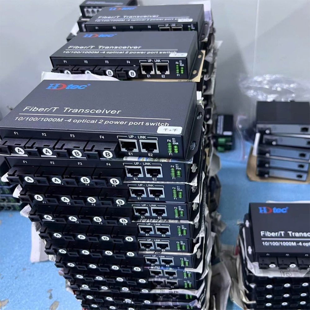 Converter quang 4 sợi HDTec + 2 cổng RJ45 10100M 25km (1)