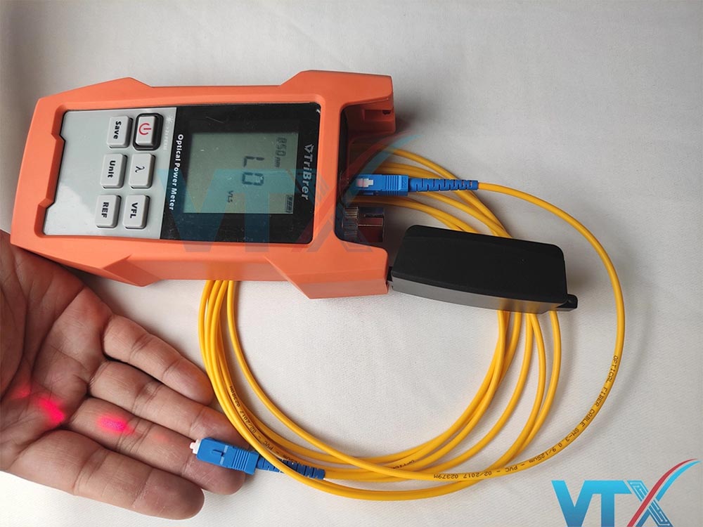 Máy đo công suất quang tích hợp VFL AOP100C-V10Máy đo công suất quang tích hợp VFL AOP100C-V10