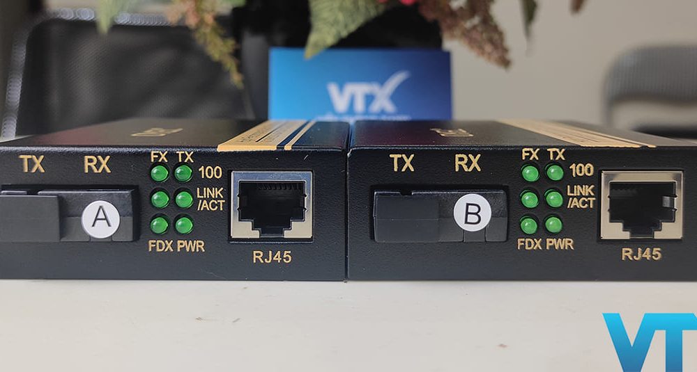 Media converter quang 1 vào 1 ra 10/100Mbps OYEL PN: EL-1001A/B