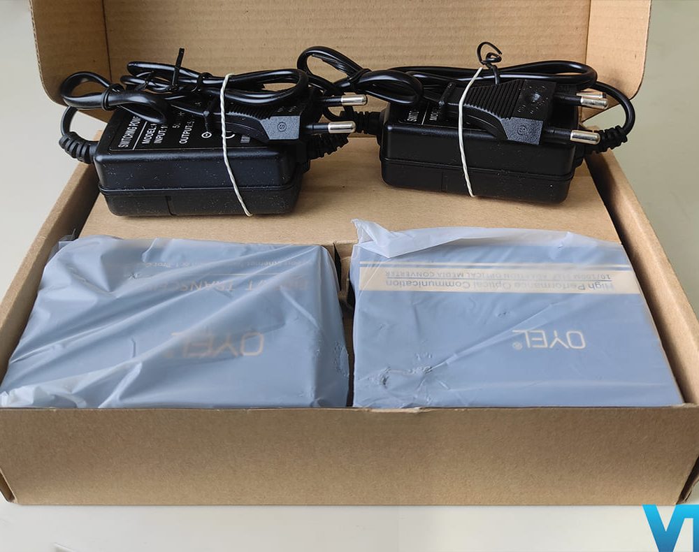 Media converter quang 1 vào 1 ra 10/100Mbps OYEL PN: EL-1001A/B