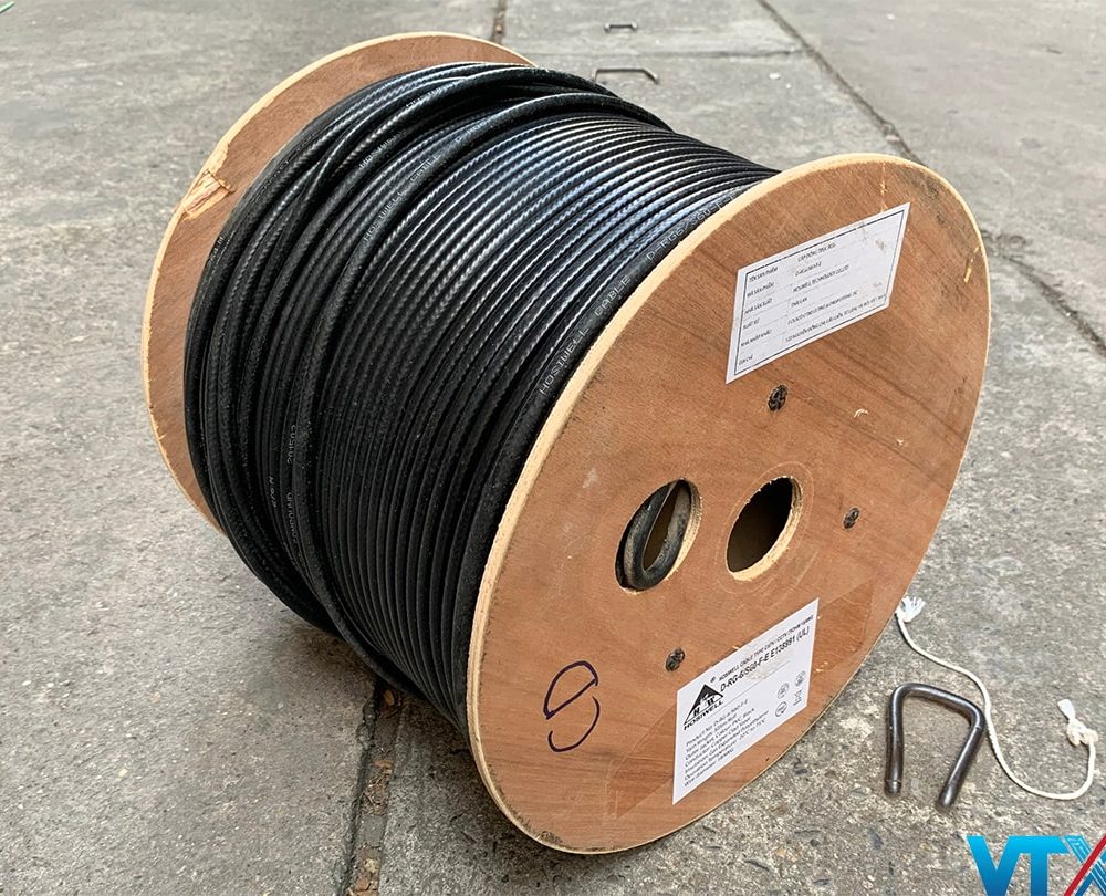 Cáp Đồng Trục Hosiwell D-RG6-S60-F E138991