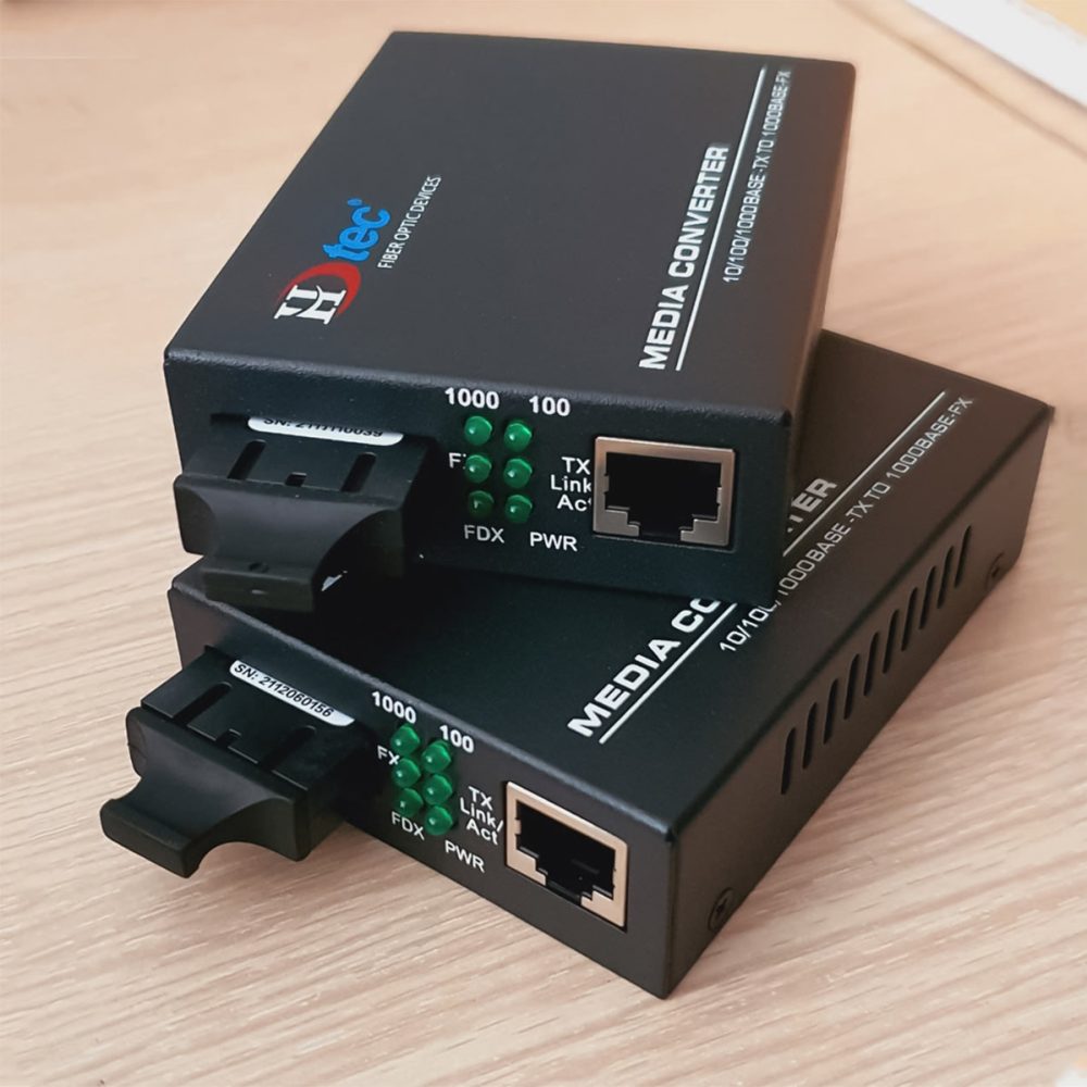Bộ chuyển đổi Ethernet 2 sợi quang và 1 cổng RJ45 100Mbps1G HDtec (1)