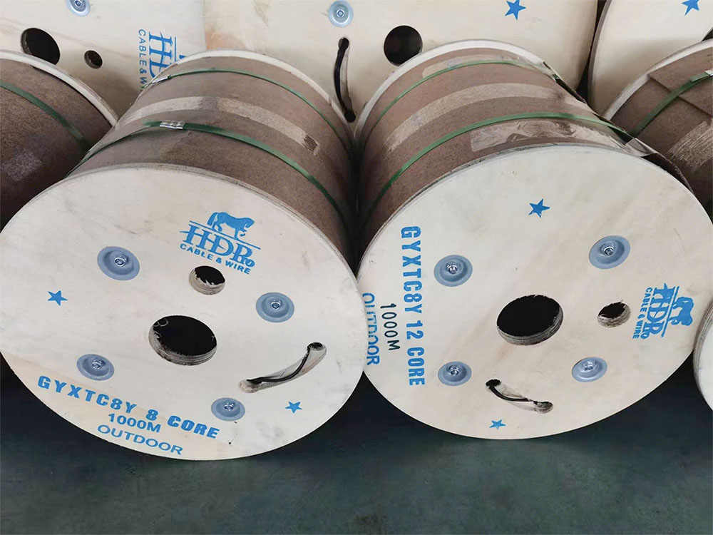 Cáp quang luồn cống, ống lỏng 12FO HDPRO Single mode