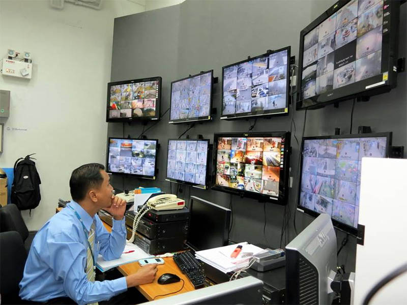 Camera giám sát là thiết bị điện tử được thiết kế để ghi lại hình ảnh và video về một khu vực cụ thể