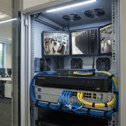 Nhận diện và tìm kiếm khuôn mặt nhanh chóng