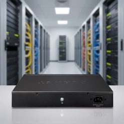 Ảnh chụp chi tiết mặt sau Switch Planet AVS-4210-8HP2X