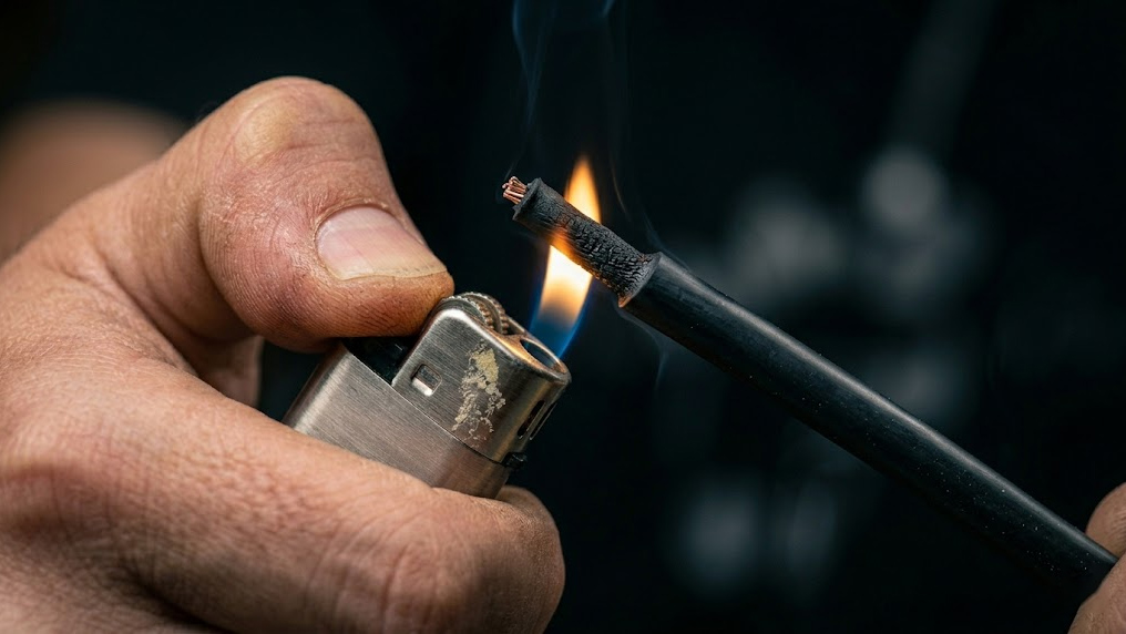 Nhựa tái chế và bài test lửa